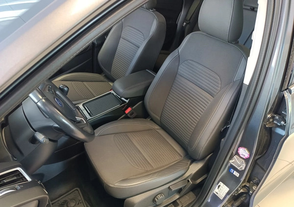 Ford Kuga cena 81900 przebieg: 126908, rok produkcji 2019 z Świdnica małe 562